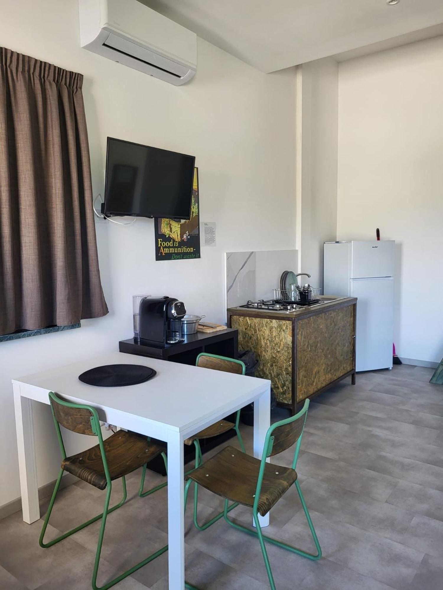 Casa Mala' Hotel Ceprano Bagian luar foto